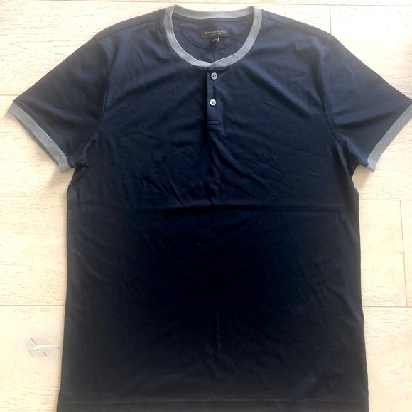 Banana Republic T-Shirt